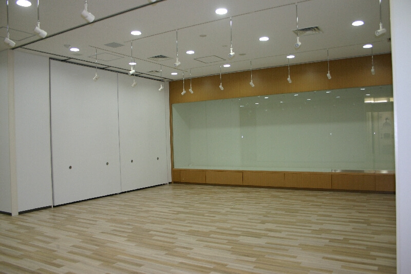 第1美術展示室 (1階)